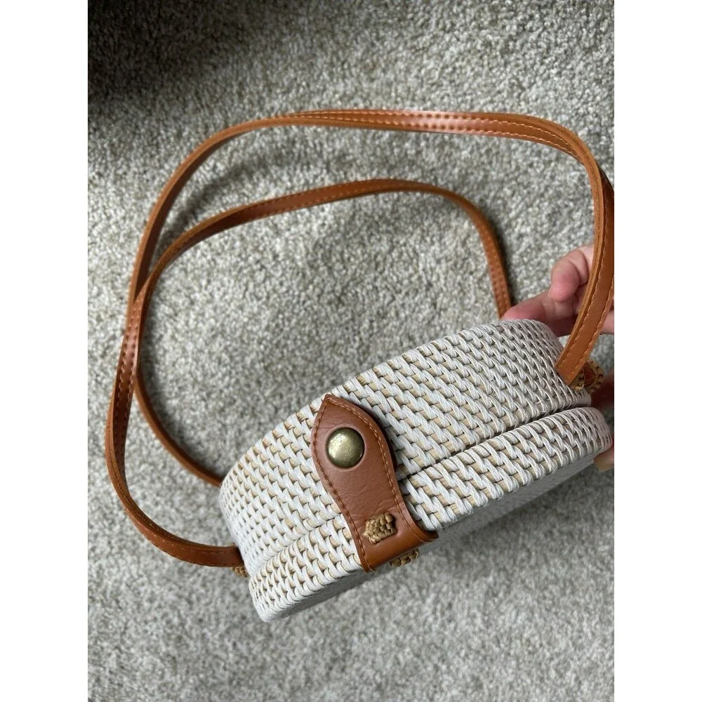 Rattan 8